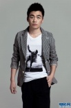 王寶強(qiáng)拍英倫風(fēng)寫(xiě)真 成熟蛻變盡展好男人風(fēng)貌