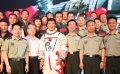 航天英雄閃亮《飛天》首映 楊利偉揭秘專(zhuān)業(yè)航天服