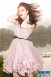 “硬糖女”赵柯新写真 温婉长裙演绎都市新女性