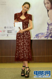 陳喬恩亮相露性感美背 出新書感慨希臘美妙艷遇