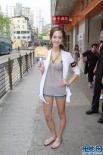 Jessica C.街頭宣傳引圍觀 自曝在夜店曾被非禮