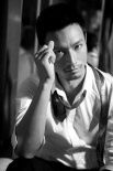 型男江洋黑白影像写真曝光 展现华丽中的沉静