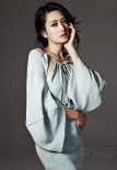 孟广美拍写真尽显熟女气质 眼神冷艳魅惑十足