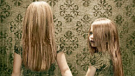 “尖叫”《梦宅》中文预告 “007”夫妇鬼屋定情