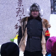 一個小孩三個幫
