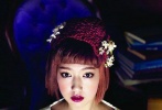 韩国女星朴信惠时尚写真曝光 犹如爱丽丝游仙境