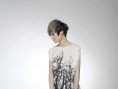 曾轶可登音乐杂志封面 演绎摇滚雅痞征服孩子气