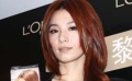 Selina婚紗曝光大秀幸福 田馥甄錄歌淚灑錄音室