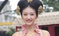 景甜變身唐朝穿越女俠 與小狗對戲遭遇尷尬一幕