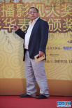 王中磊、高群書亮相紅毯 西裝革履顯成熟魅力