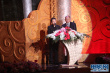 賈樟柯、吳宇森相談甚歡 為優(yōu)秀華裔導(dǎo)演獎(jiǎng)開(kāi)獎(jiǎng)