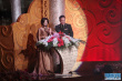 李幼斌、劉曉慶默契登臺(tái) 為優(yōu)秀女演員開(kāi)獎(jiǎng)