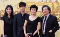 吴君如黑色礼服亮相红毯 接受采访谈《岁月神偷》