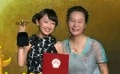 周冬雨、文章获新人奖 奚美娟激动颁奖给“女儿”