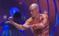 胡启志亮相华表奖 水晶球达人演绎《魔幻星空》