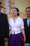 《赵氏孤儿》演职员登上红毯 陈凯歌显绅士风度