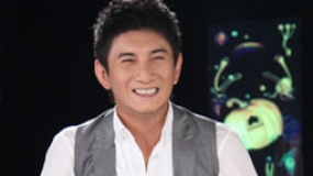 专访吴奇隆：剃光头本色演雍正 对感情只做不说