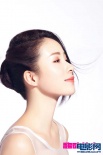 江一燕攜手?jǐn)?shù)碼品牌 拍寫真HOLD住內(nèi)心燦爛