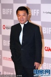 程小東亮相釜山 代表《白蛇傳說》劇組走紅毯