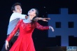 李倩、孫銳獻上舞蹈表演 紅裙搖曳飄散熱情如火