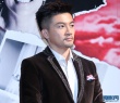 “密室2”明星见面会 苏有朋帅气到场引尖叫