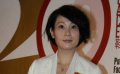 劉若英紅裙白褂盡顯知性美 坦言婚后生活很幸福