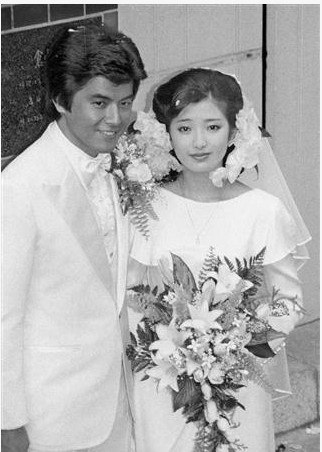 三浦友和与山口百惠结婚30年出自传讲述夫妻情