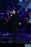 蕭敬騰演唱《榮耀王后》等經(jīng)典歌曲 現(xiàn)場(chǎng)掀高潮