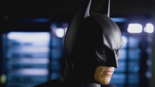 《黑暗骑士》再掀“蝙蝠”热 贝尔不做情圣做英雄
