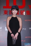 吳佩慈穿緊身白裙展S性感曲線 稱享受單身生活