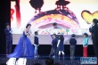 成龍與“先心”患兒互動(dòng) 獻(xiàn)愛(ài)心令全場(chǎng)觀眾動(dòng)容