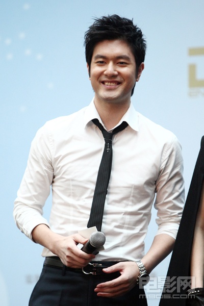 龚海铭张柏芝觉得自己和恬妞长得很张韶涵和景甜聊得很是开心【点击