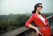 张歆艺拍写真玩转色彩 绿裙加身秀美腿显妩媚