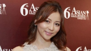 香里奈出席亚洲电影大奖 日本淑女想要变打女
