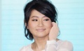 Selina婚后首度代言 笑容滿面積極心態(tài)盼康復(fù)