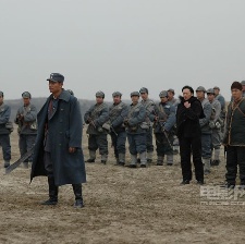 孔慶德生死護(hù)送卡爾遜