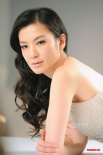林熙蕾产后幸福满溢 拍广告硬照秀白滑娇嫩美肌