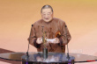 終身成就獎(jiǎng)得主倪匡上臺(tái) 發(fā)表獲獎(jiǎng)感言時(shí)頭發(fā)暈