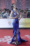 莫小棋超深V坦胸露乳 紅毯女王范冰冰復古驚艷