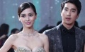 Angelababy驚艷金色抹胸長裙 攜手趙又廷亮相紅毯