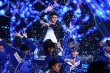 舞蹈表演劲爆精彩跃动 大学生穿“校服”戴礼帽