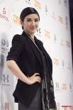 黄奕、霍思燕骂战后首次同台 姚晨、闫妮秀美腿