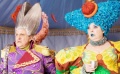 《魔鏡魔鏡》中文特輯 絢爛服飾打造斑斕童話世界