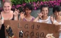 Lady Gaga在港宣传 粉丝苦等久站只为目睹真容