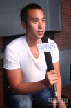 专访张孝全：遭桂纶镁扇耳光 片场开玩笑比胸大小