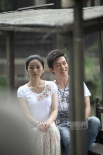 《愛(ài)@桐鄉(xiāng)》水上婚禮 李東恒、劉庭羽船頭熱吻