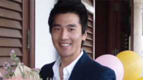 赵又廷忆下雪戏眼泛泪光 “呆板”男友玩朴素浪漫
