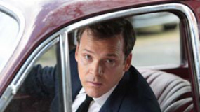 雨中曲 花季少女邂逅成熟魅力男——《成長(zhǎng)教育》