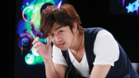 12年第23期陈柏霖 推荐战争巨作《奇袭60高地》