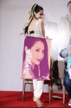 肉蒲女藍燕透視裝亮相 單挑鐘麗緹、關(guān)穎拼性感